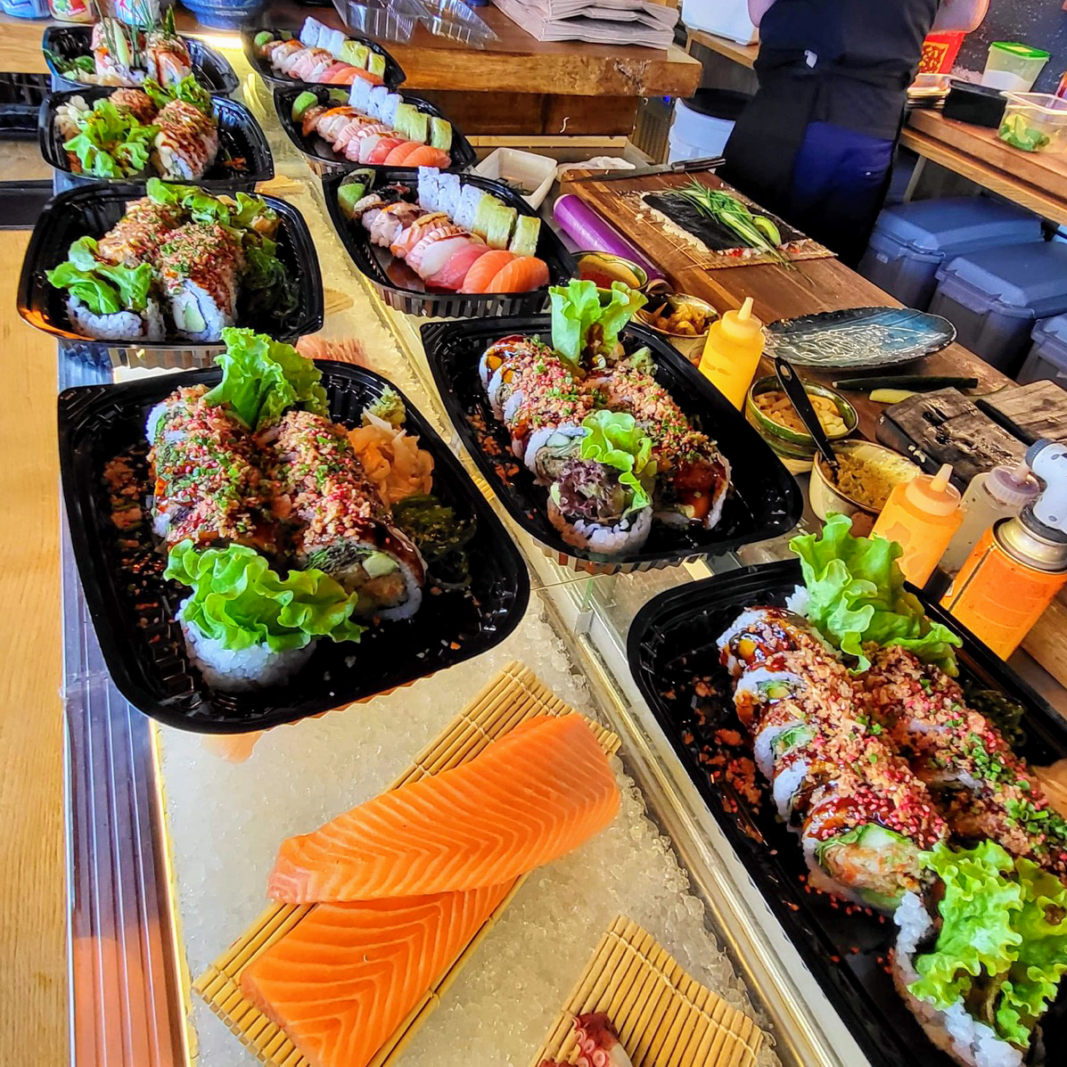 Tsuyo Sushi & Poke Photos 2